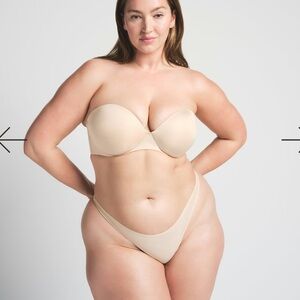 SKIMS ultimate push up strapless bra